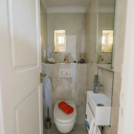 Вилла Mont Boron View Vi4176 By Riviera Holiday Homes *