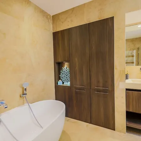 Mont Boron View Vi4176 By Riviera Holiday Homes Вилла Ницца